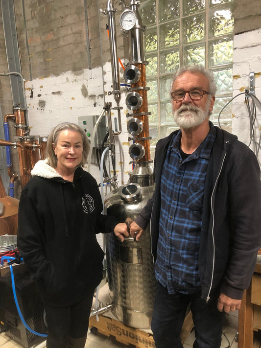 Blue Mountain Stories - Jann and Harry Dillon, gin distillers